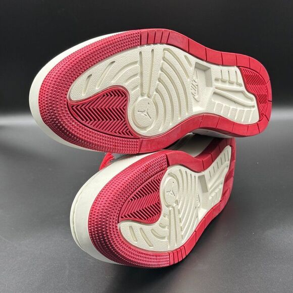 Air Jordan 1 Wmns Elevate Low SE 'Bred' - Picture 9 of 13